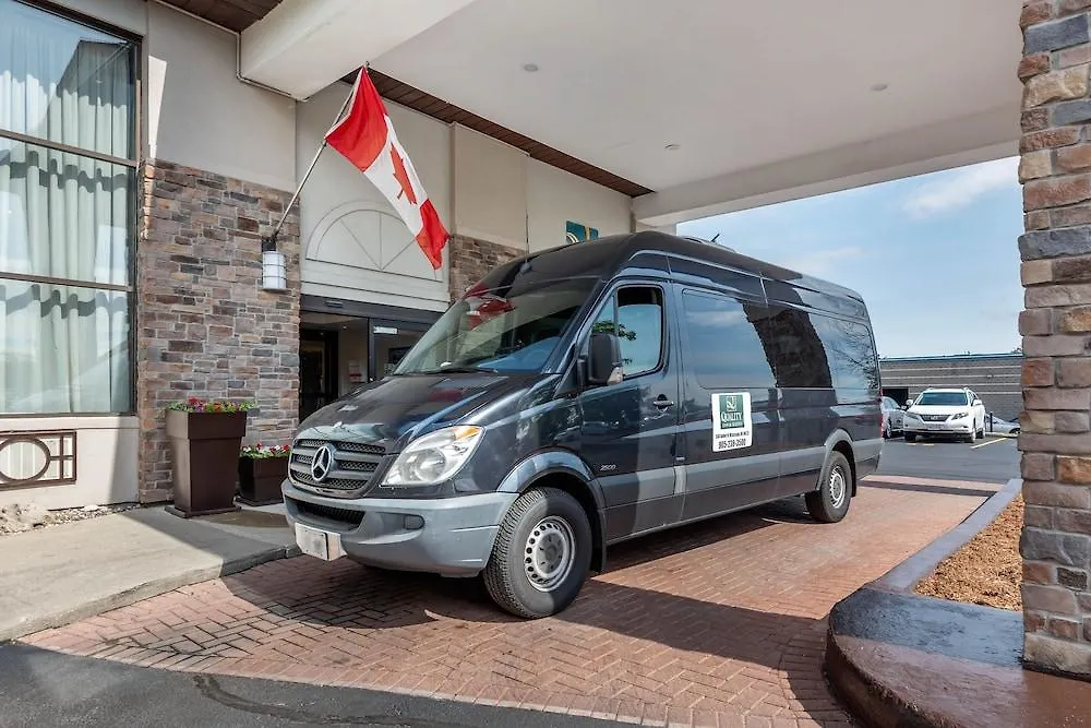 *** Hotel Quality Inn & Suites 5585 Ambler Drive Mississauga Ontario Canada