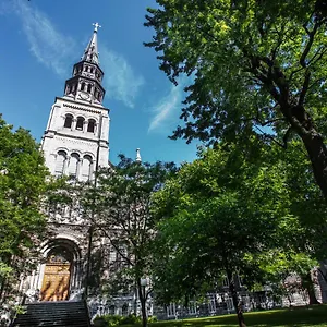 *** Hotel The Grey Nuns By Concordia Canadá