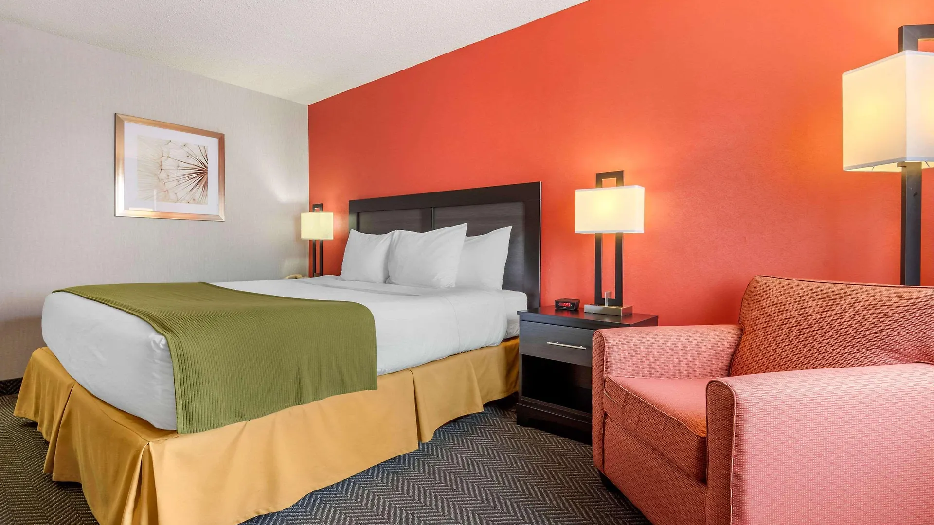 Quality Inn & Suites 5585 Ambler Drive Mississauga Ontario Canada