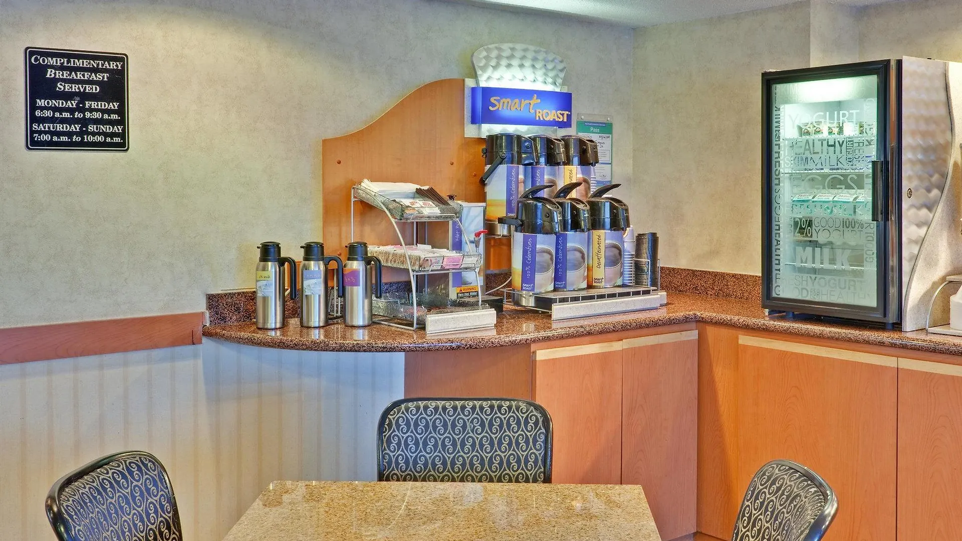 Hotel Quality Inn & Suites 5585 Ambler Drive Mississauga Ontario