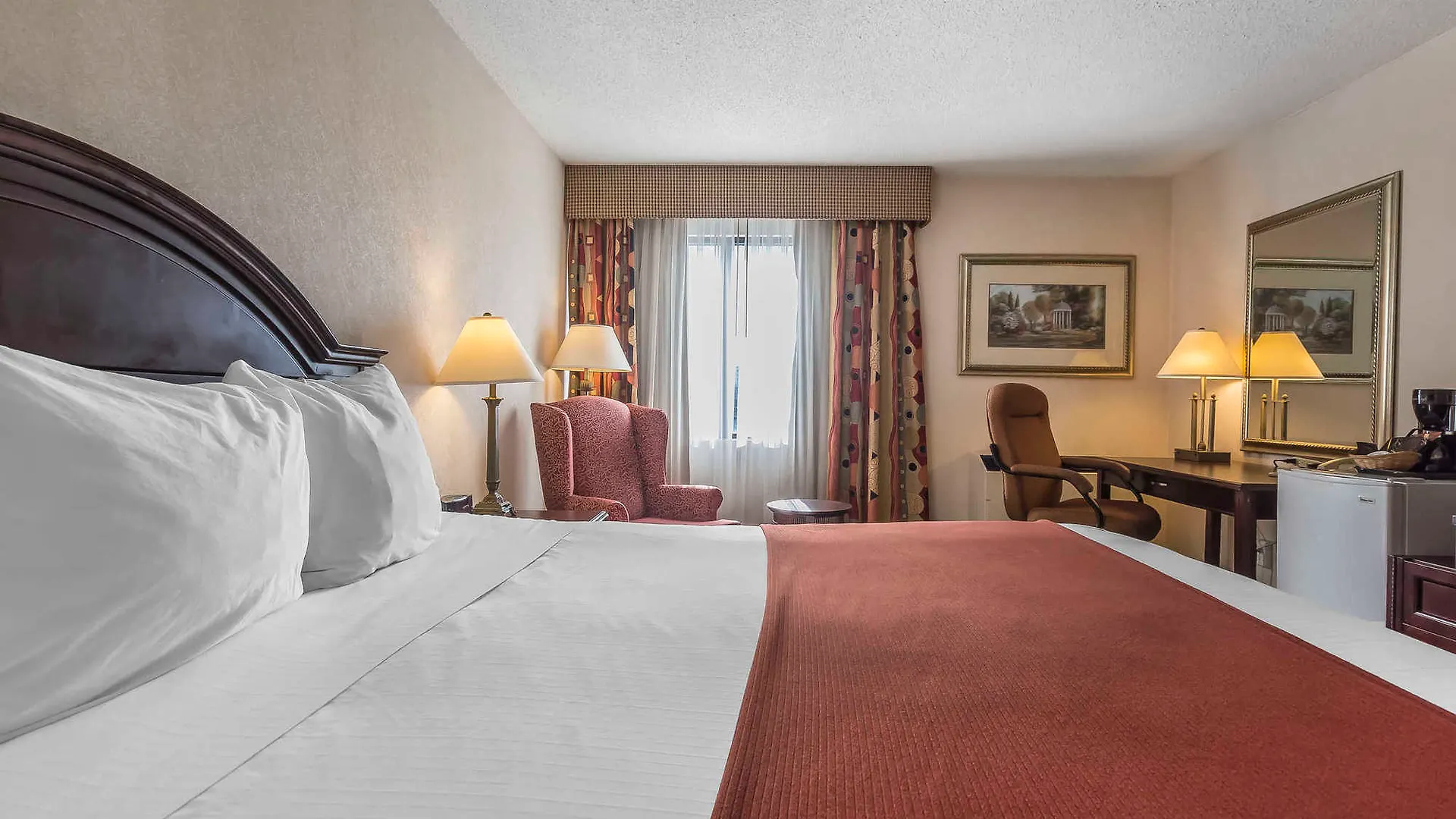Hotel Quality Inn & Suites 5585 Ambler Drive Mississauga Ontario