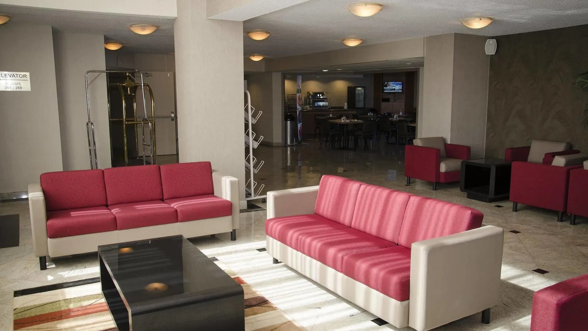 Hotel Quality Inn & Suites 5585 Ambler Drive Mississauga Ontario